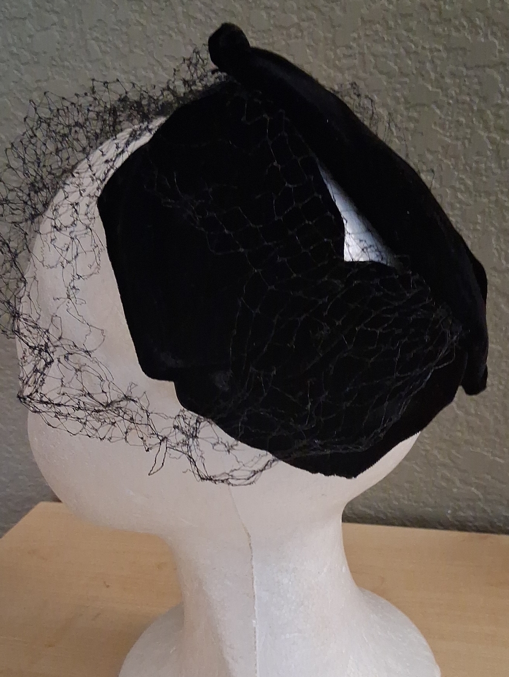 Vintage Black Velvet Veiled Hat 1950's